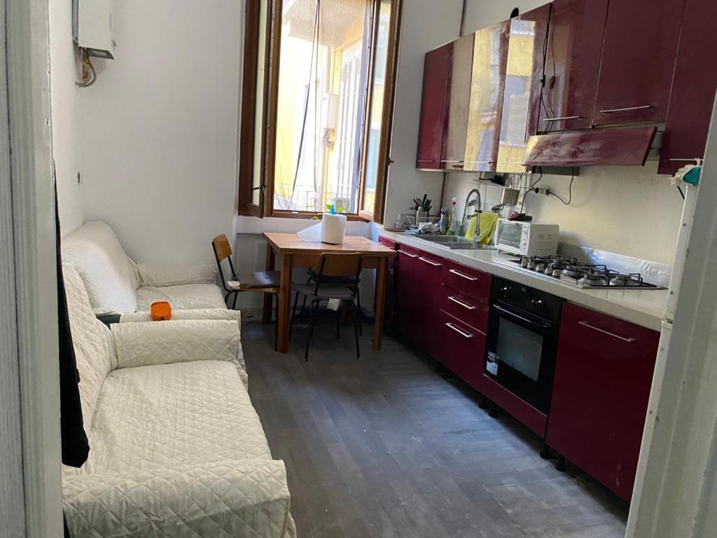 Private Room In A Quiet Apartment In The City Center Milan Exterior photo